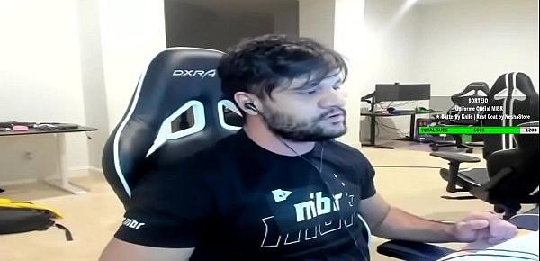  FER COMENDO O CU DA FURIA AO VIVO!